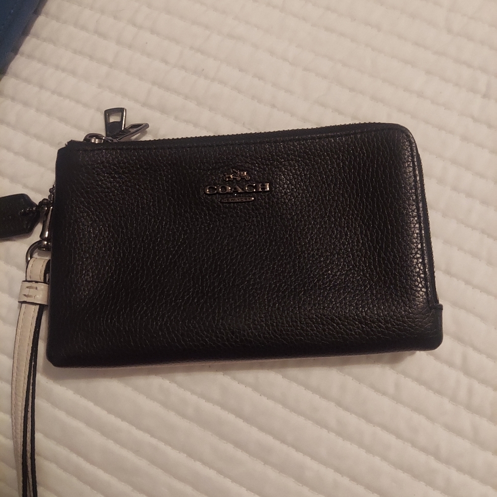 Coach double zip wristlet